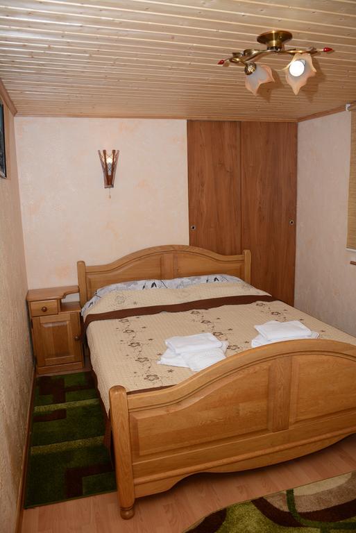 Bazar Motel Chisinau Exterior photo